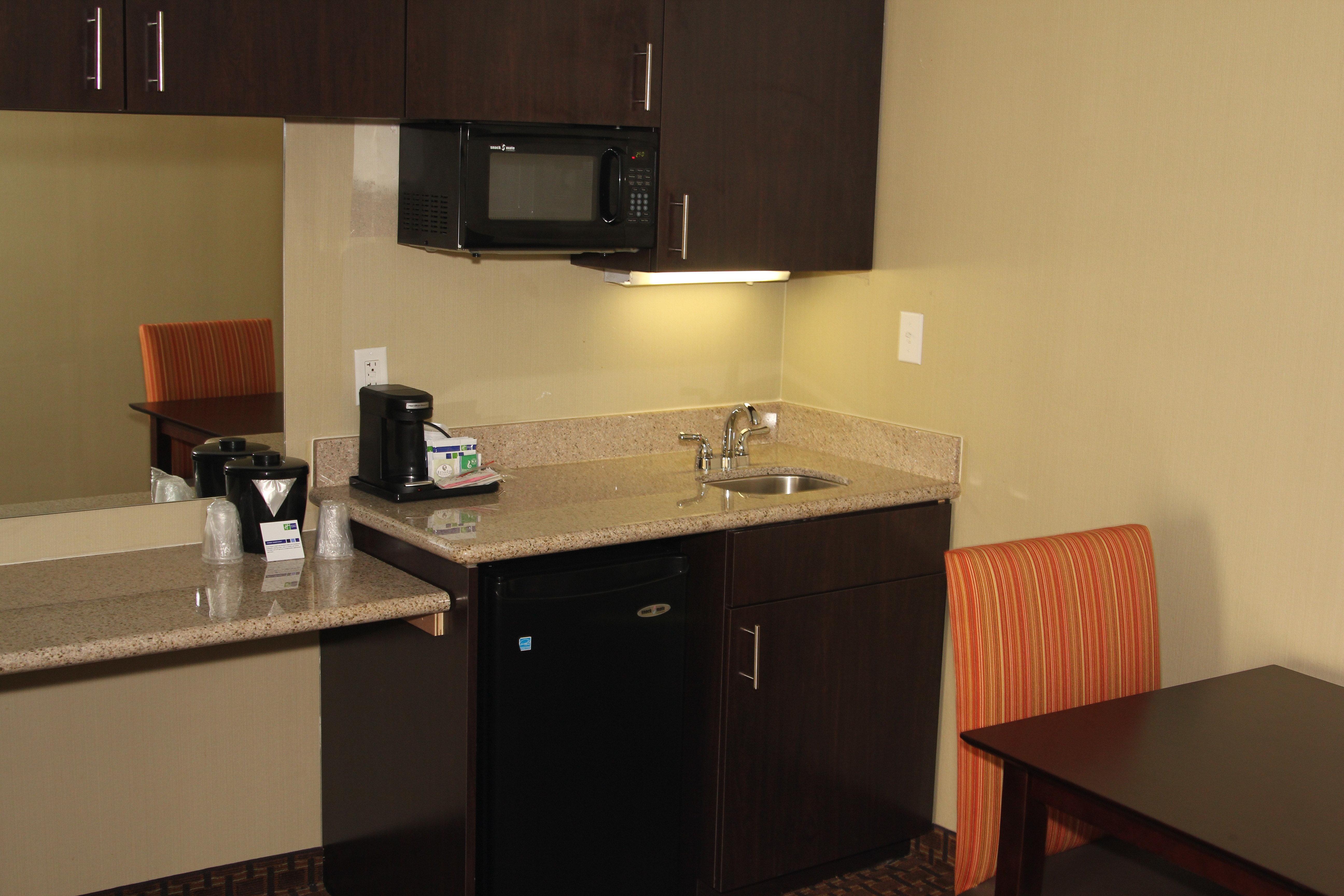 Holiday Inn Express Hotel & Suites Indianapolis W - Airport Area By Ihg Eksteriør bilde