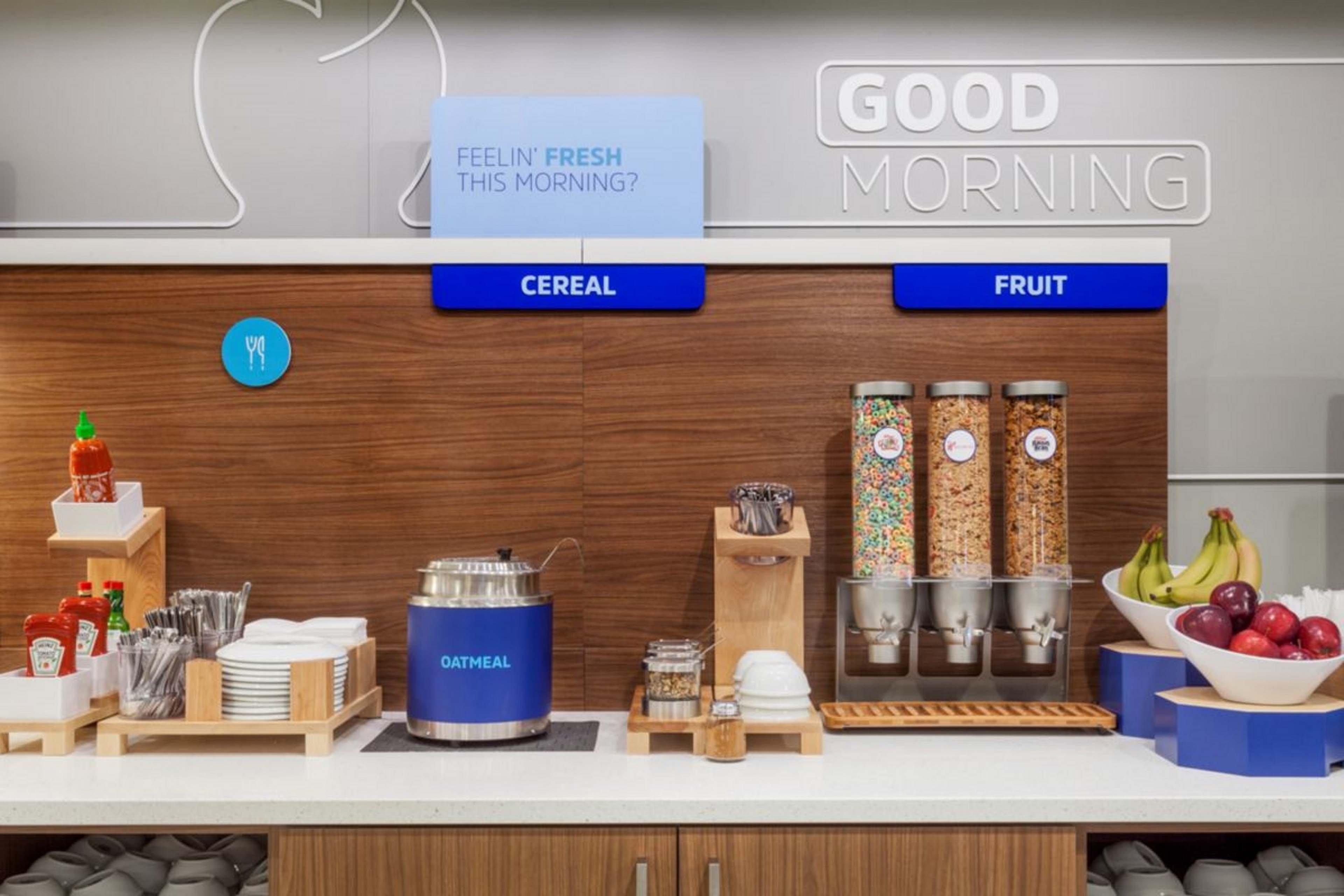 Holiday Inn Express Hotel & Suites Indianapolis W - Airport Area By Ihg Eksteriør bilde