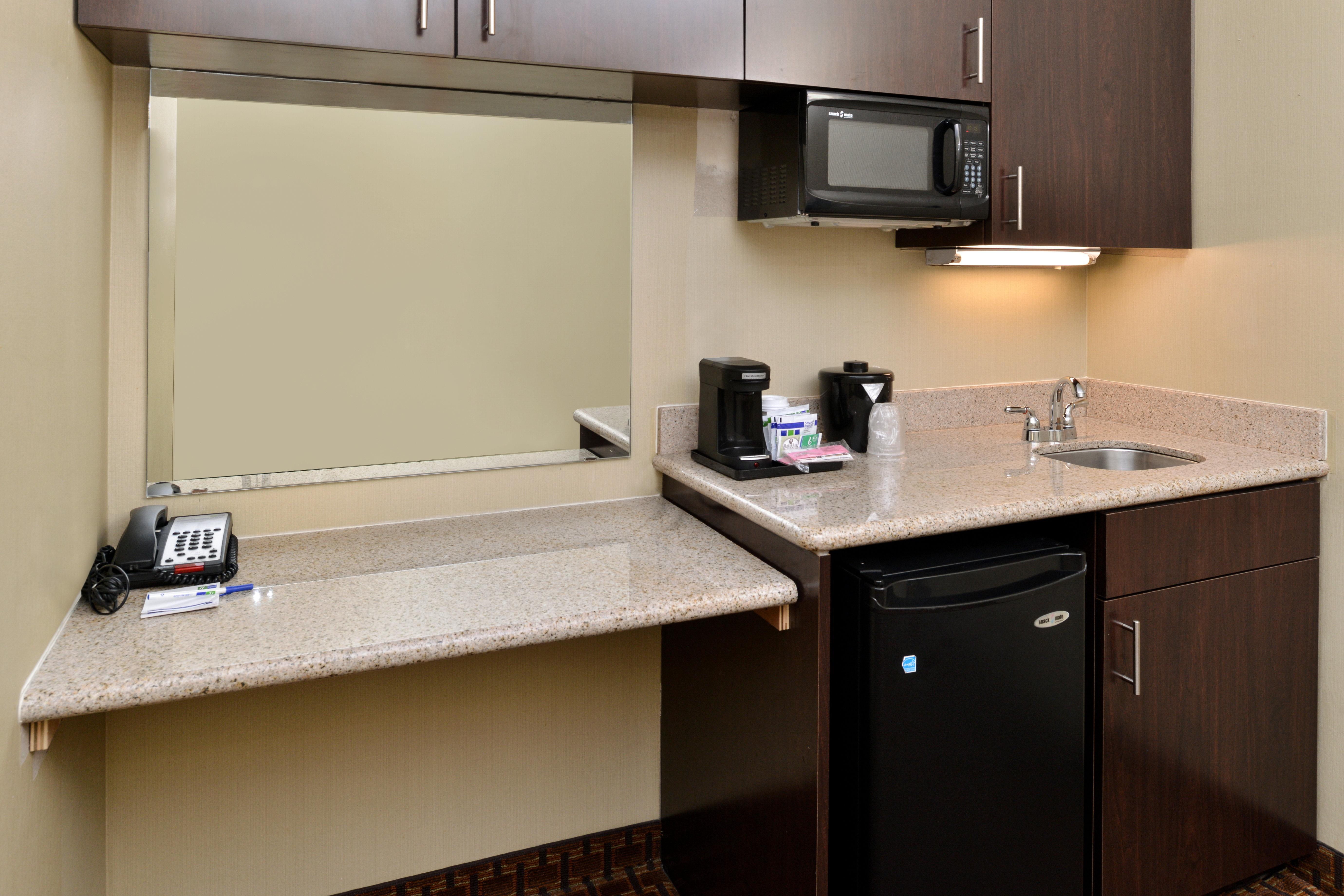 Holiday Inn Express Hotel & Suites Indianapolis W - Airport Area By Ihg Eksteriør bilde